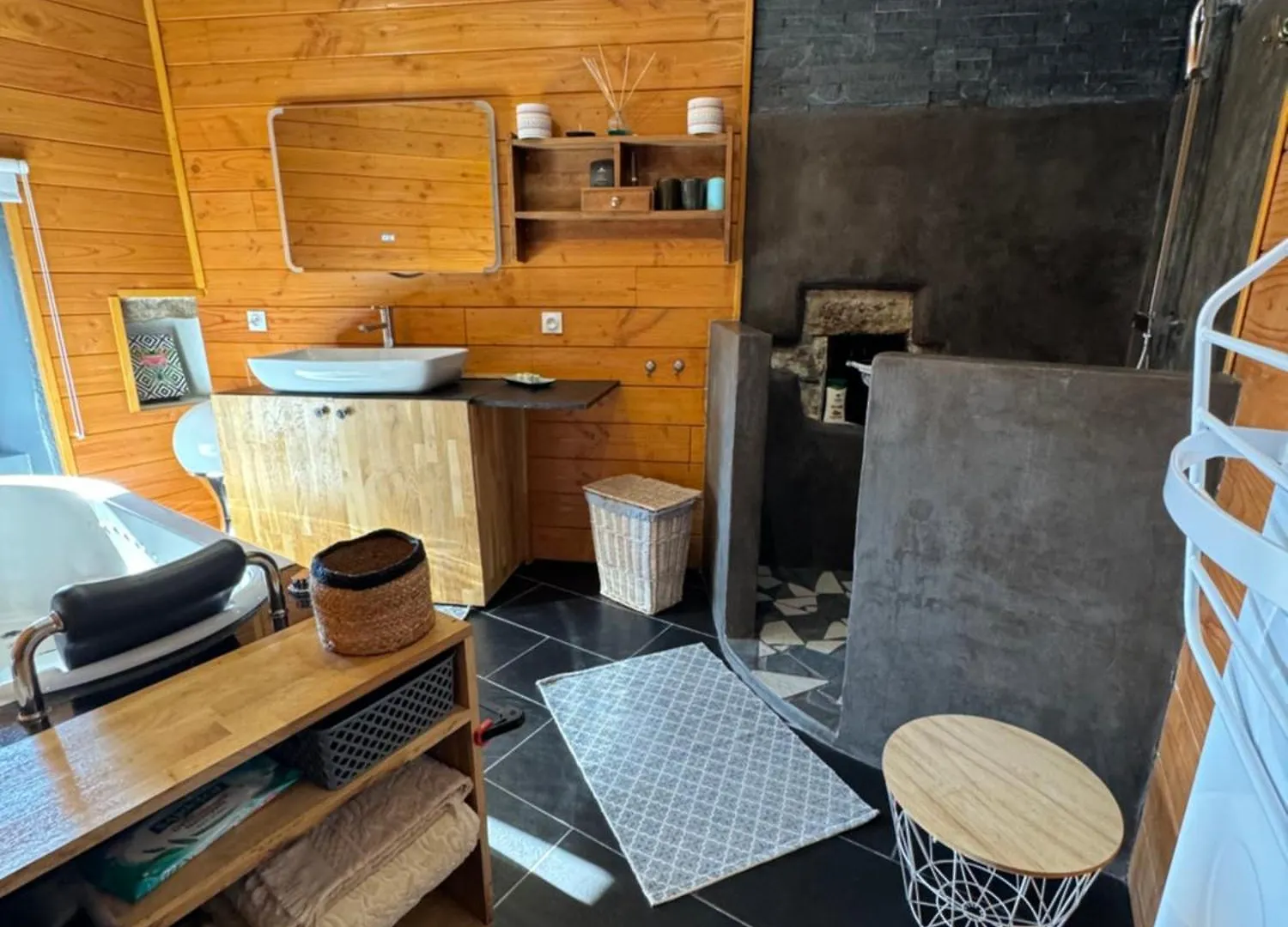 Holiday home Chez Daniel Et Marie Ardeche Nature Vals-les-Bains